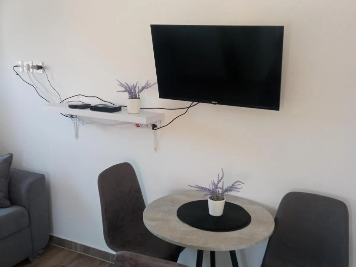 Frka-Petesic Apartment Sali